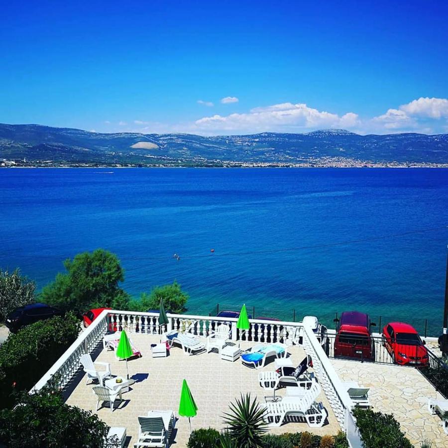Villa Fjaba - By The Sea - With The Big Terraces & Great Sea View โตรกีร์ ภายนอก รูปภาพ