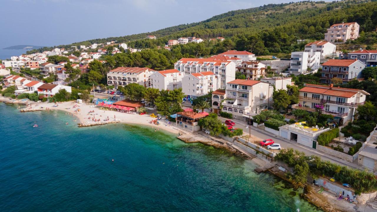 Villa Fjaba - By The Sea - With The Big Terraces & Great Sea View โตรกีร์ ภายนอก รูปภาพ