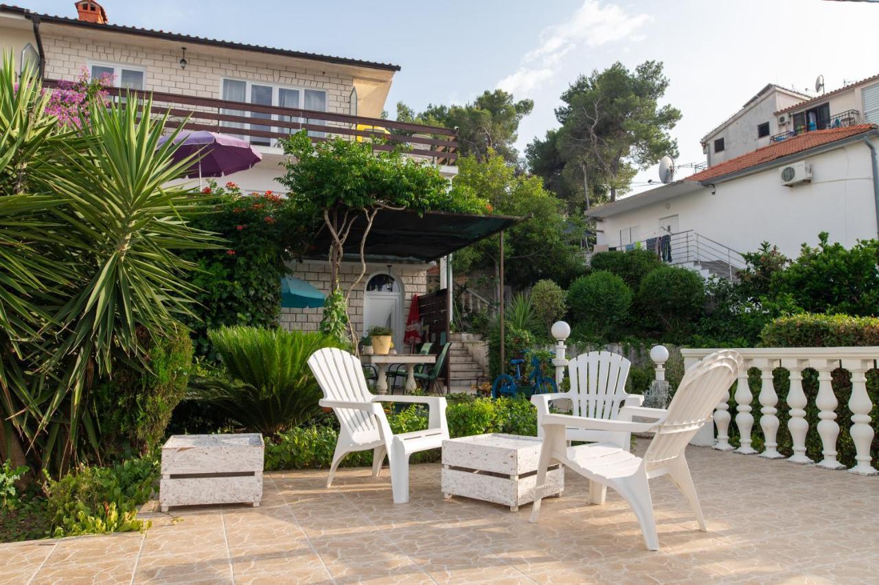 Villa Fjaba - By The Sea - With The Big Terraces & Great Sea View โตรกีร์ ภายนอก รูปภาพ