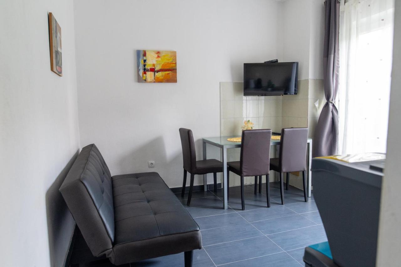 Villa Fjaba - By The Sea - With The Big Terraces & Great Sea View โตรกีร์ ภายนอก รูปภาพ
