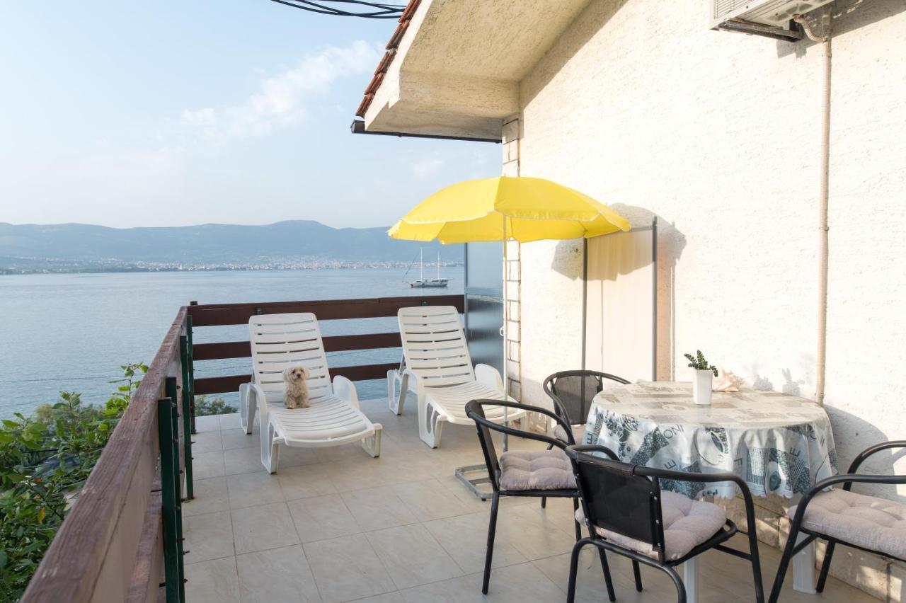 Villa Fjaba - By The Sea - With The Big Terraces & Great Sea View โตรกีร์ ภายนอก รูปภาพ