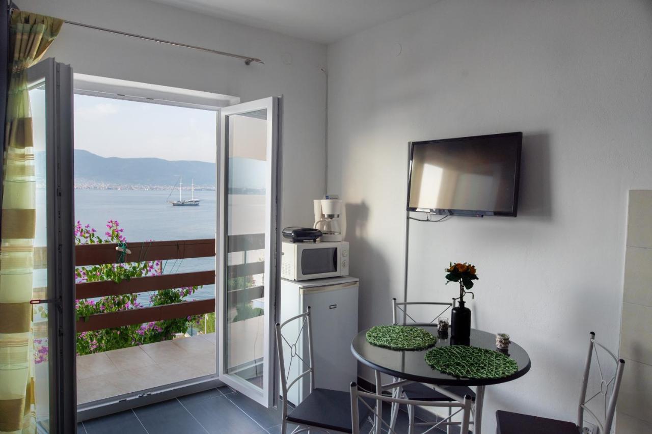Villa Fjaba - By The Sea - With The Big Terraces & Great Sea View โตรกีร์ ภายนอก รูปภาพ