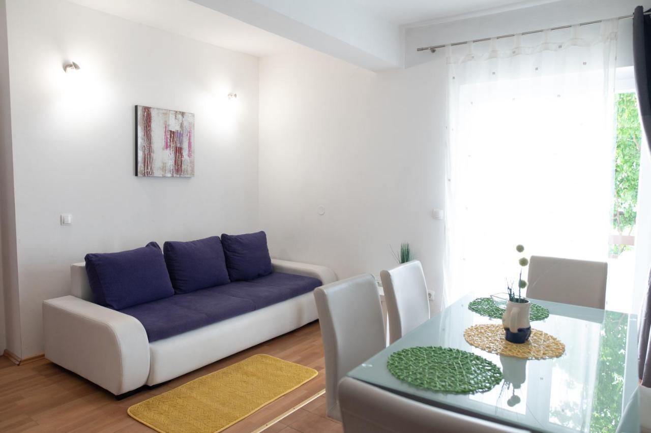Villa Fjaba - By The Sea - With The Big Terraces & Great Sea View โตรกีร์ ภายนอก รูปภาพ